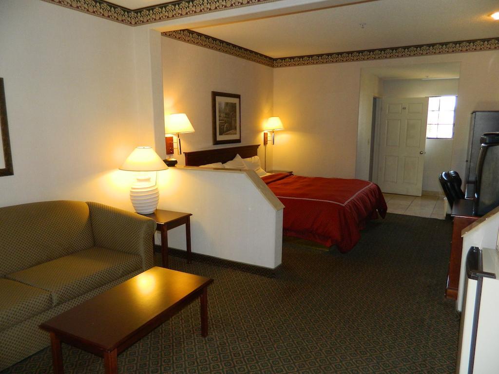 Capital Suites Блайт Стая снимка