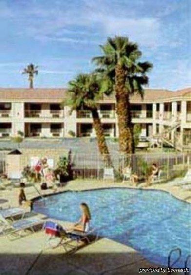 Capital Suites Блайт Съоръжения снимка